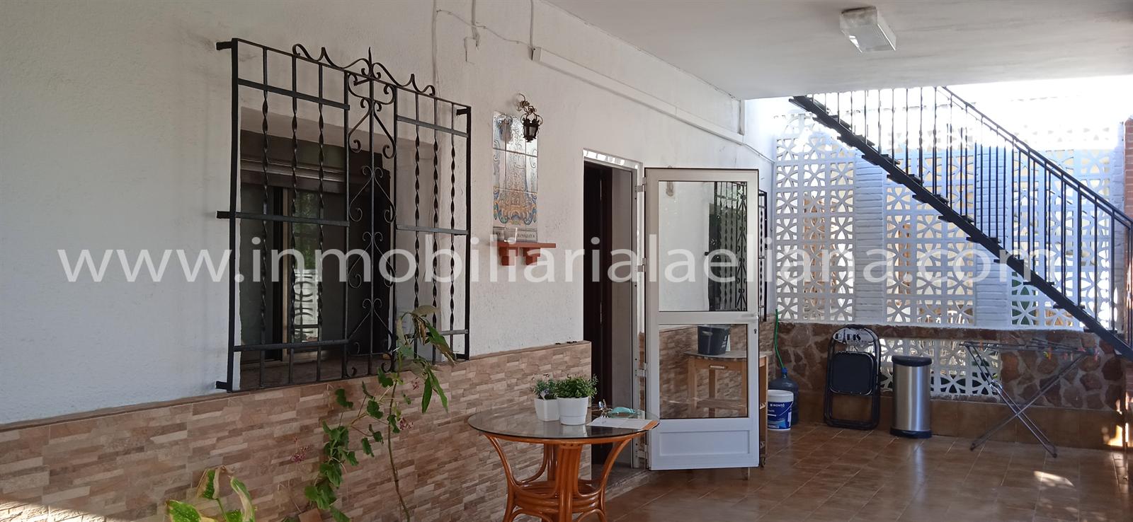 Chalet Adosado en venta en LA ELIANA - Ref. V5938